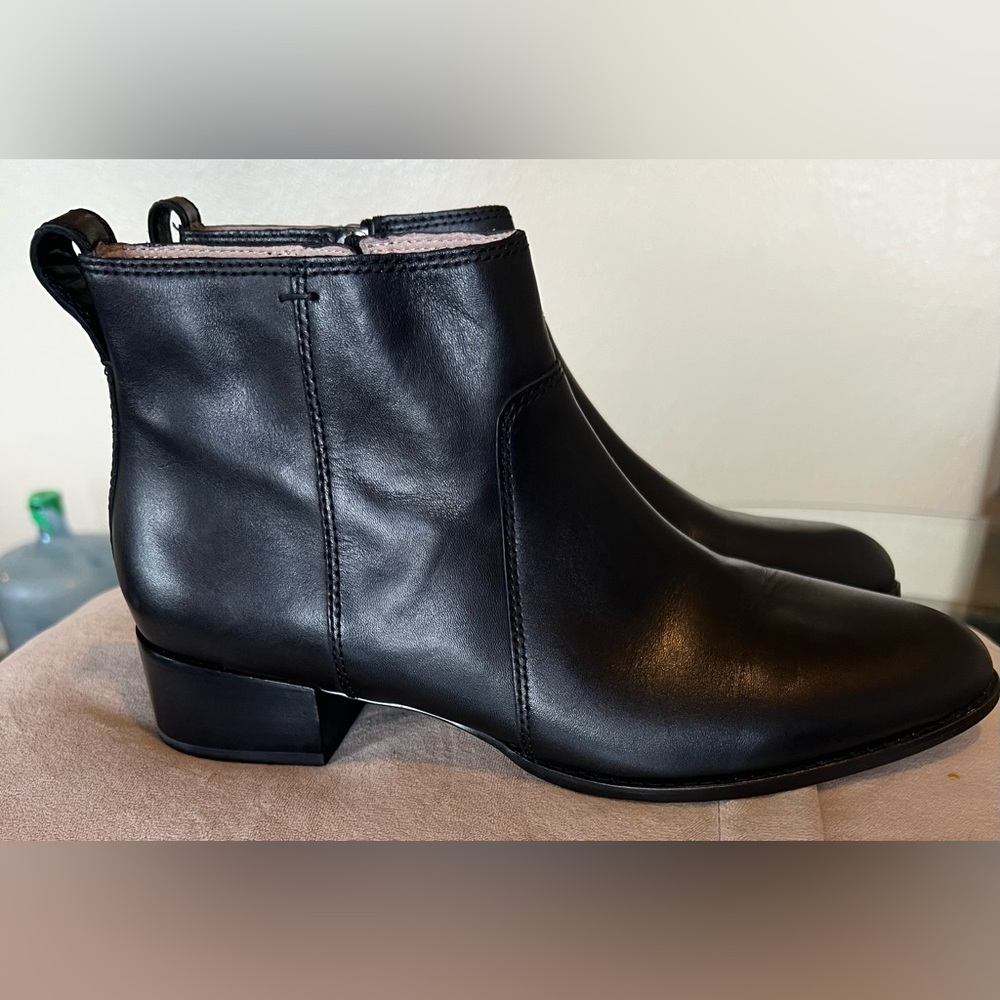 Madewell Black Leather Ankle Boots Womens Size 9.5 Side Zip Low Heel Booties - Picture 5 of 9